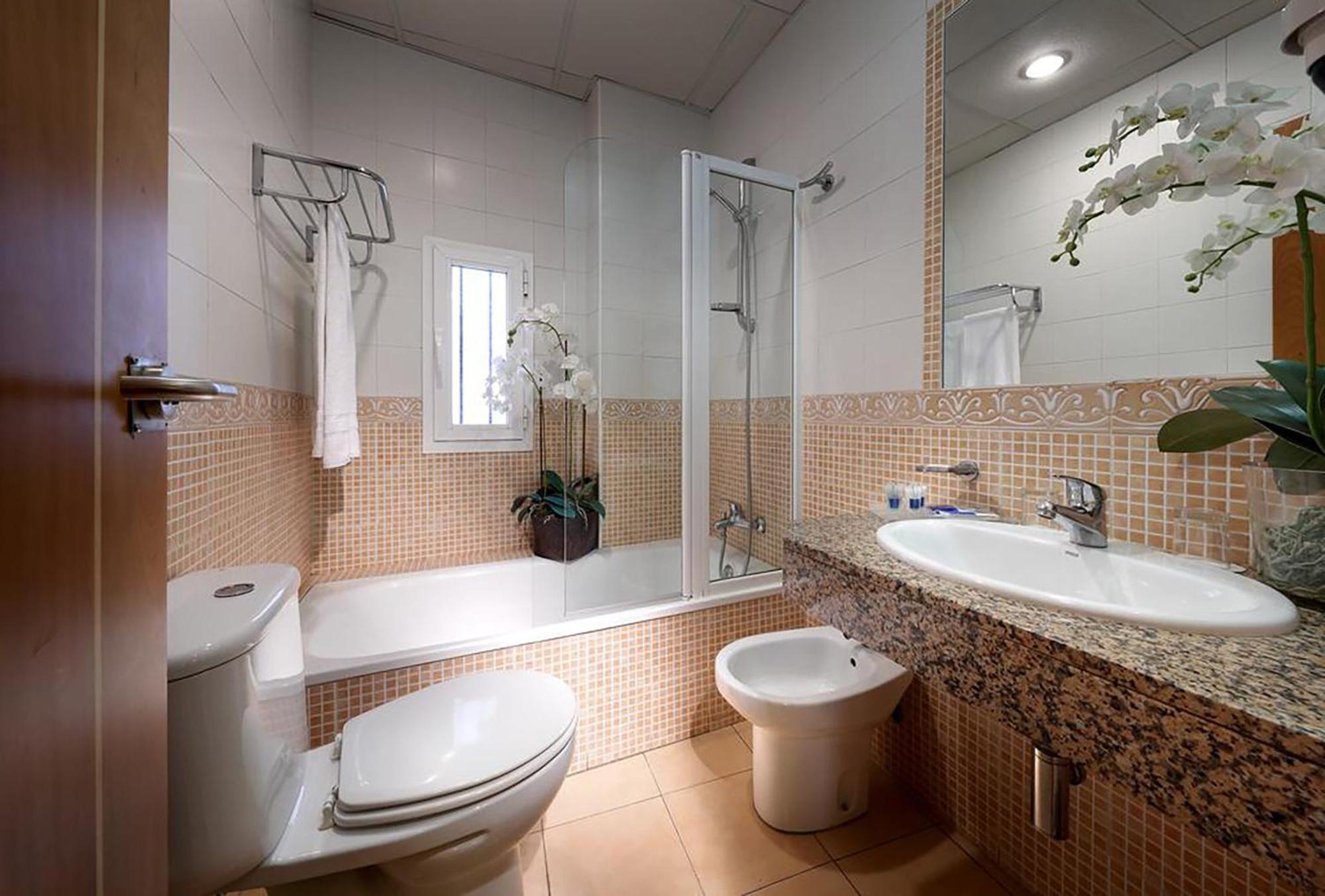Sercotel Tribuna 3* Málaga